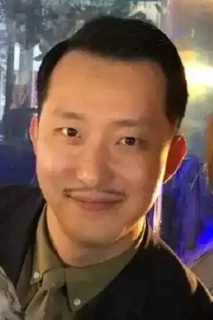 刘晗