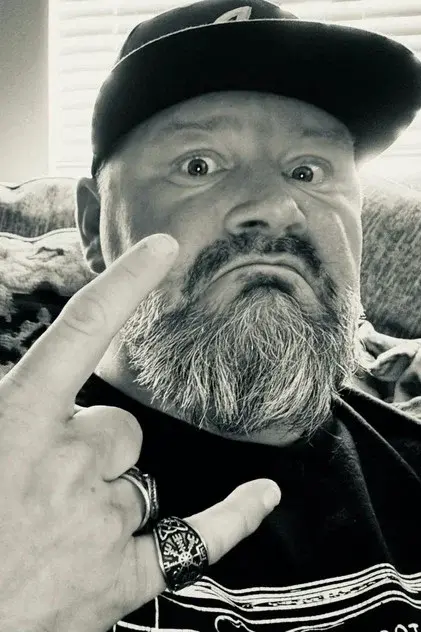 Dustin Tamplen